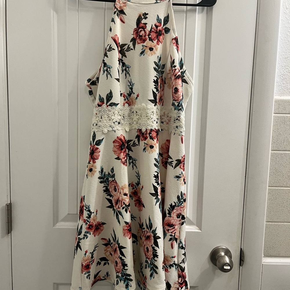 No Boundaries Floral Top with Zipper